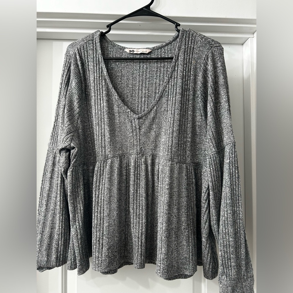 Grey SO baby boll style long sleeve top
